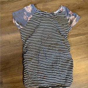 Maternity shirt